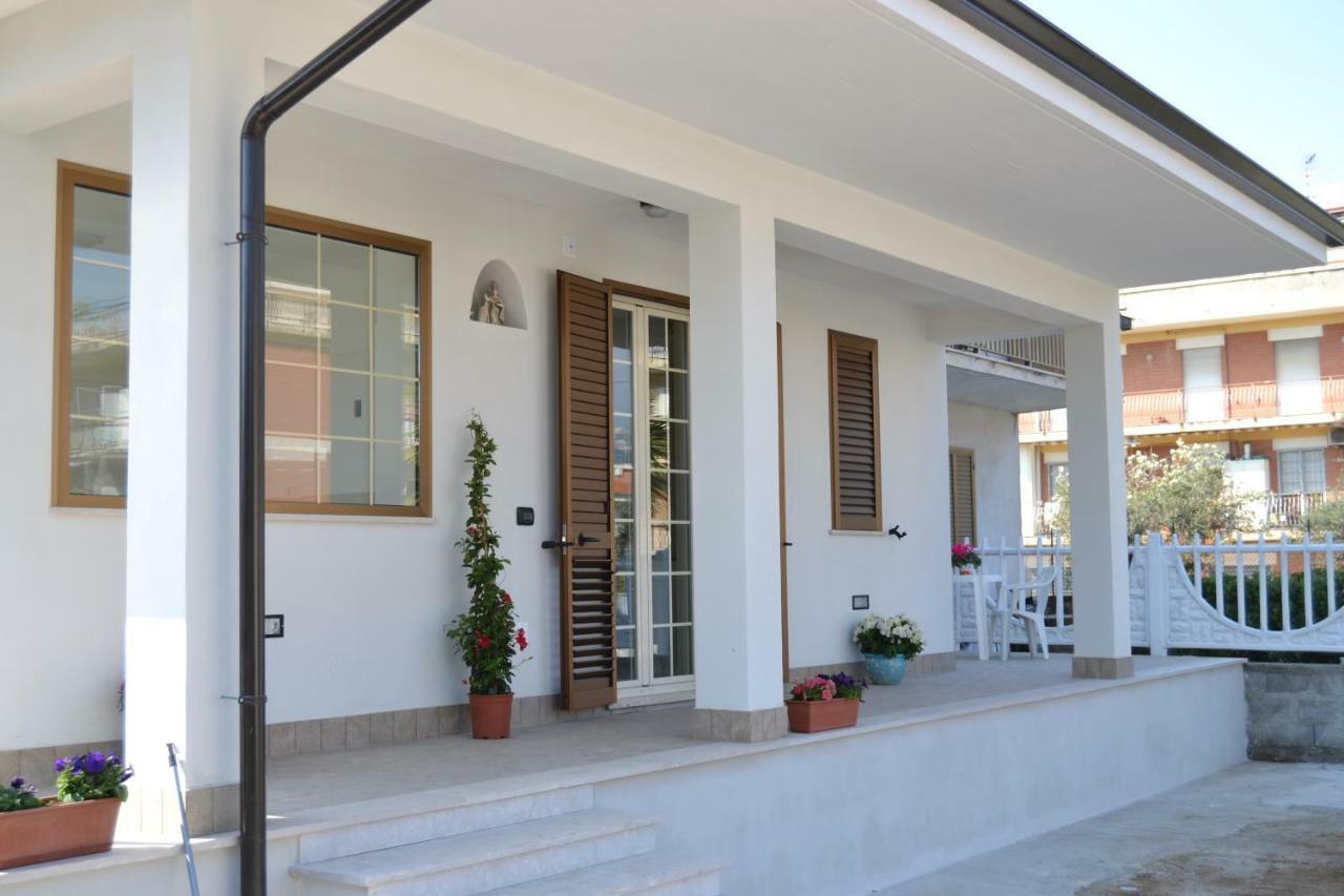 Guesthouse Holiday Formia Beach Kültér fotó
