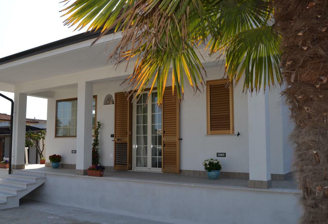 Guesthouse Holiday Formia Beach Kültér fotó
