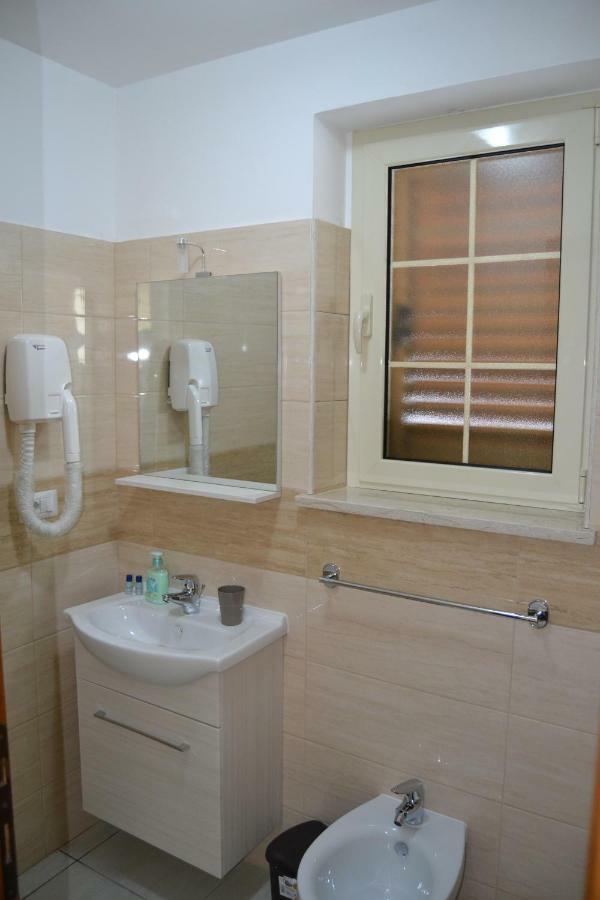 Guesthouse Holiday Formia Beach Kültér fotó