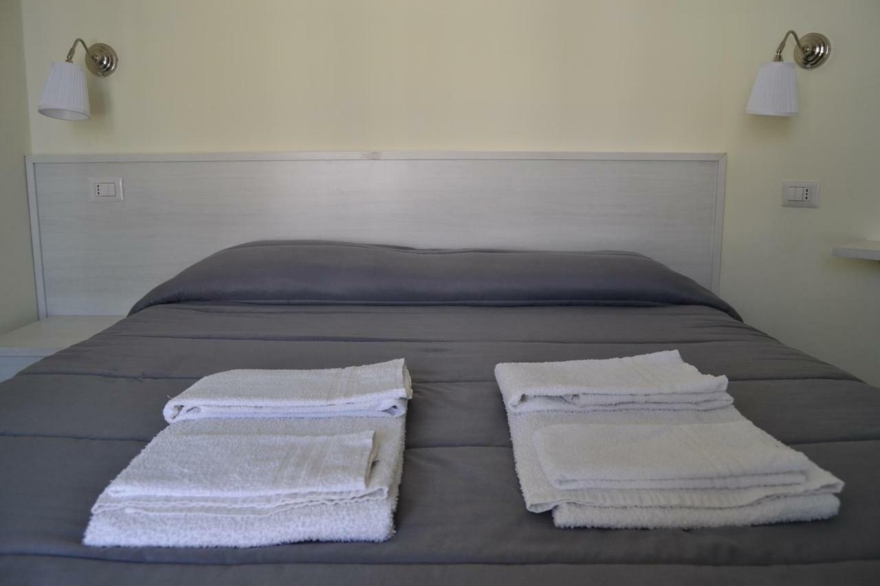 Guesthouse Holiday Formia Beach Kültér fotó