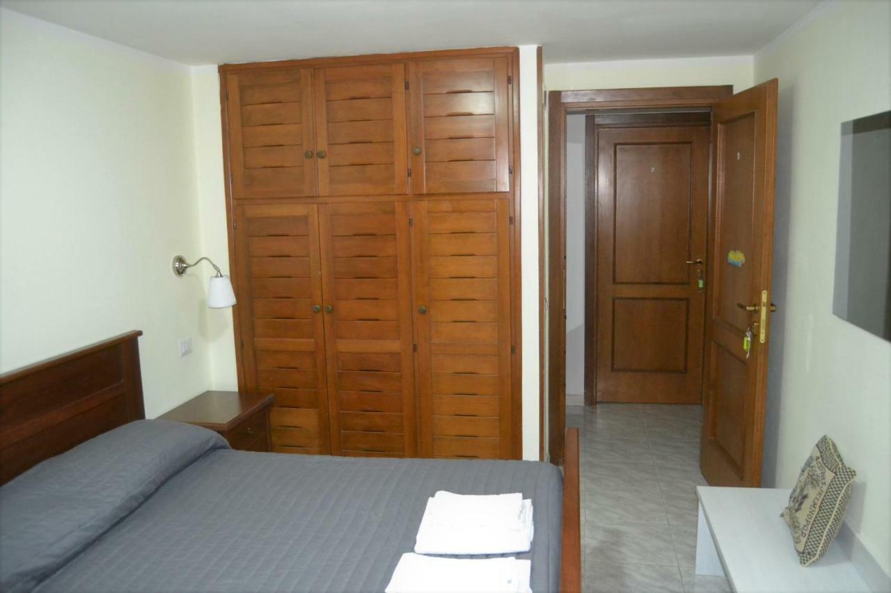 Guesthouse Holiday Formia Beach Kültér fotó
