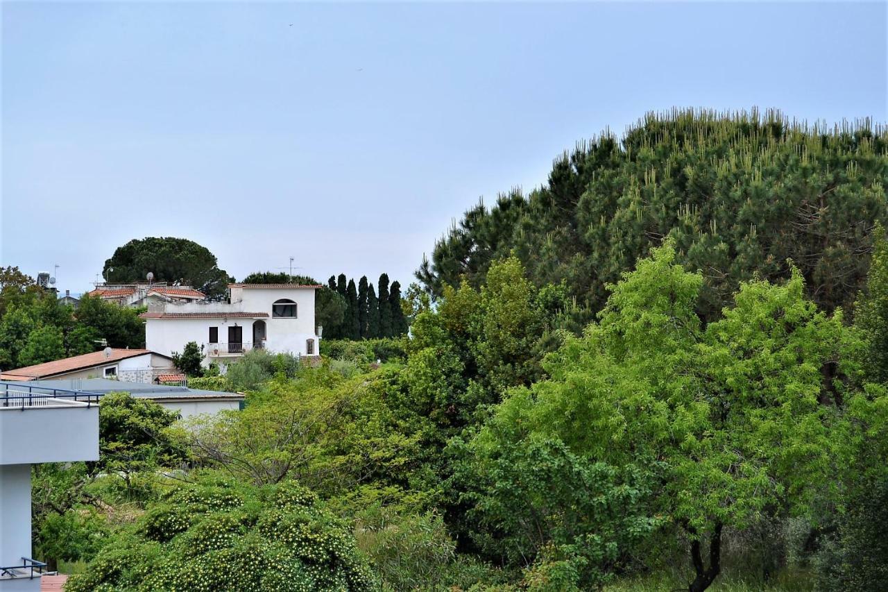 Guesthouse Holiday Formia Beach Kültér fotó