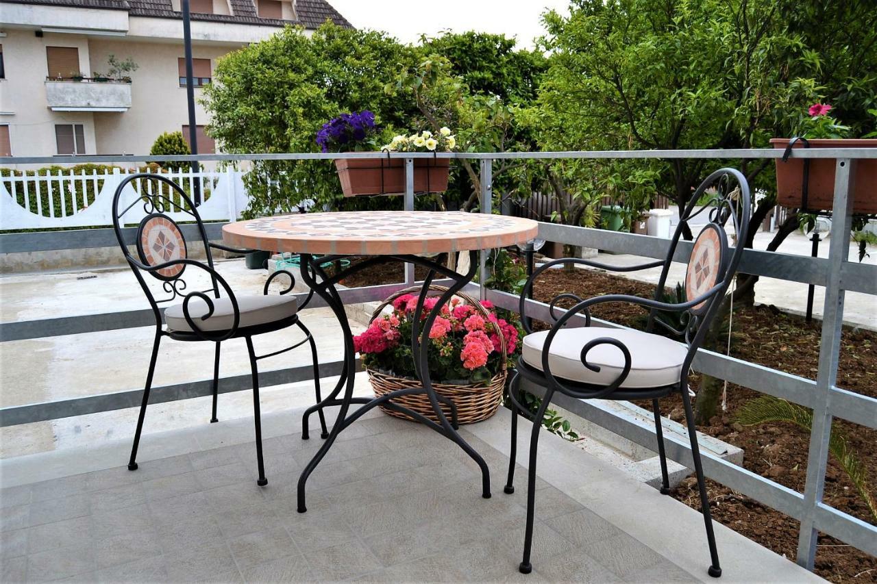 Guesthouse Holiday Formia Beach Kültér fotó